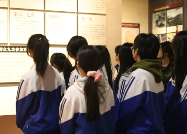 坚持五育并举促进学生全面发展以教育质量的稳步提高人人成才