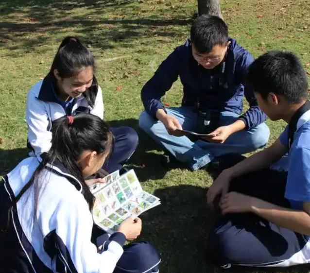 漫画趣味互动等五光十色为校园带来满满