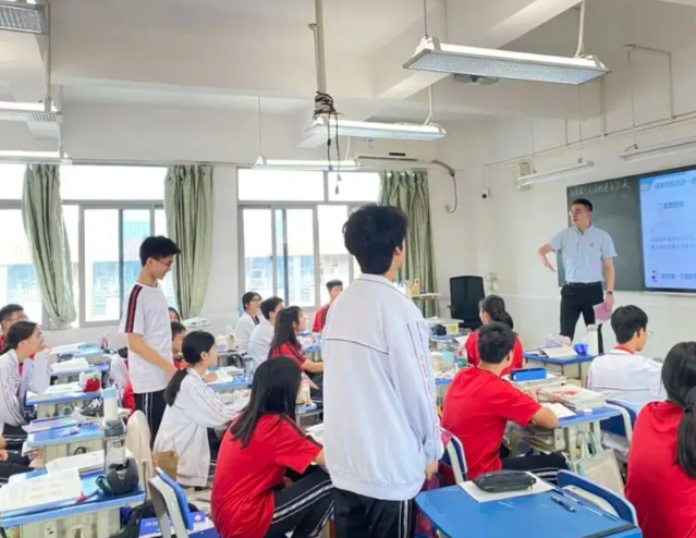 构建育人长效机制推进根底教育高质量展开的重要途径 构建育人长效机制推进根底教育高质量展开的重要途径